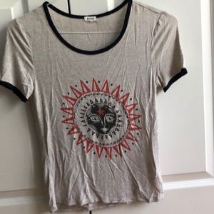 Gray tshirt